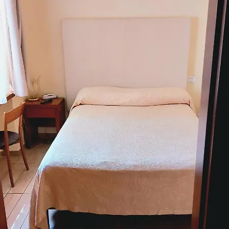 克莱因维恩酒店 3*